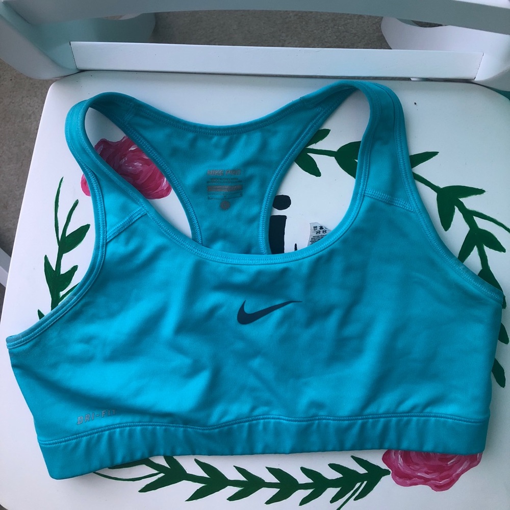 Nike Pro sports bra